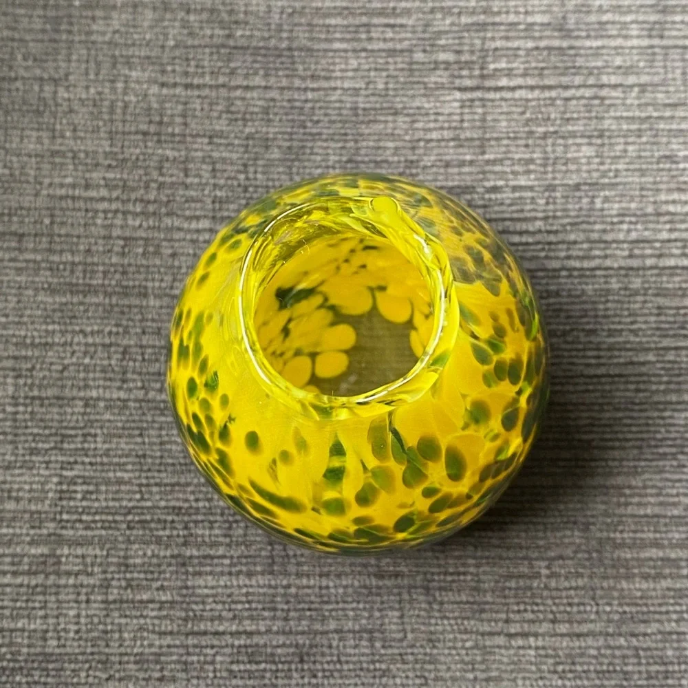 Vintage Yellow and Green Art Glass Vase - Picture 3 of 8